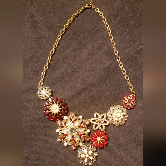 Necklace - Picture 1 of 3